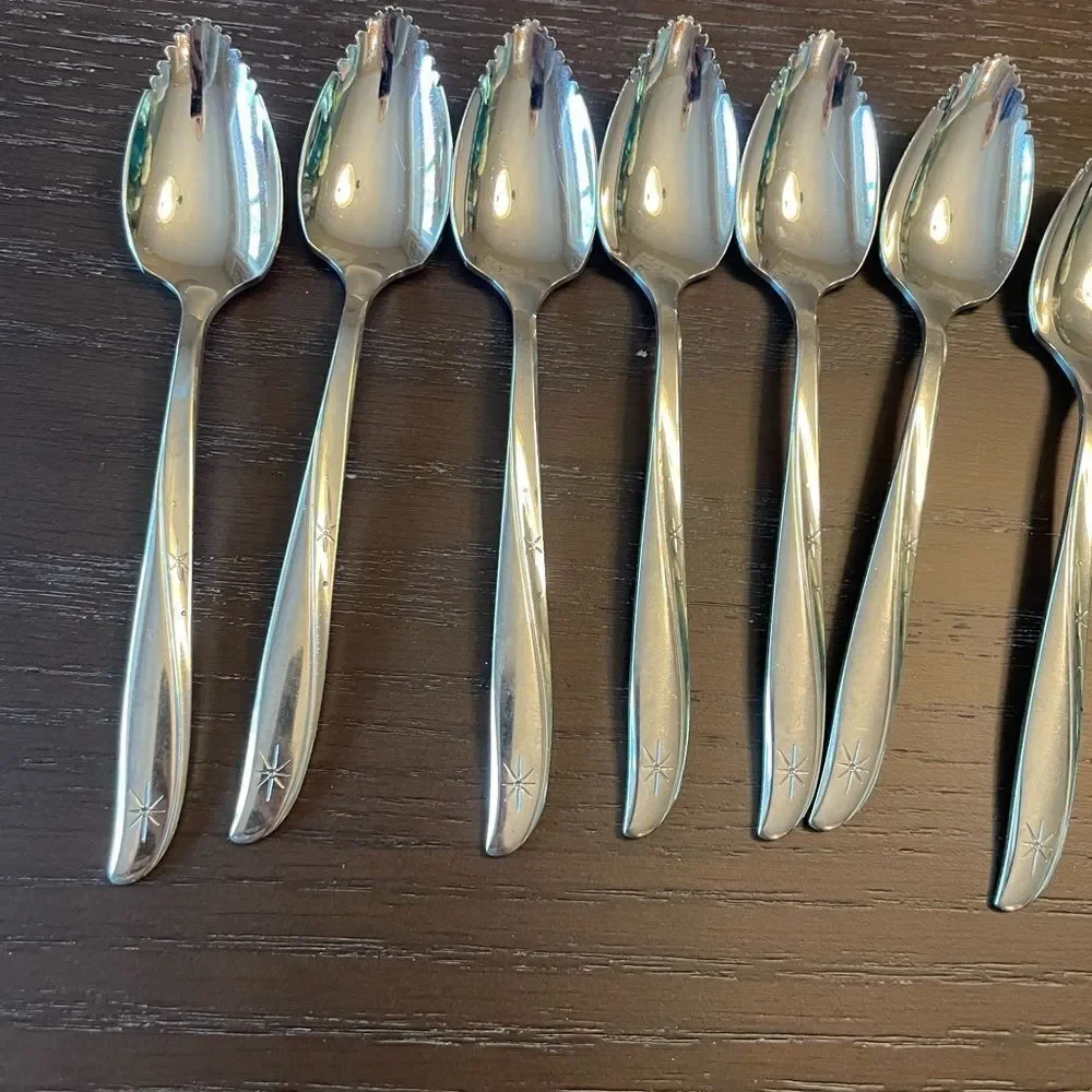 Oneida Community Vintage Starburst Grapefruit Spoons set of 8!